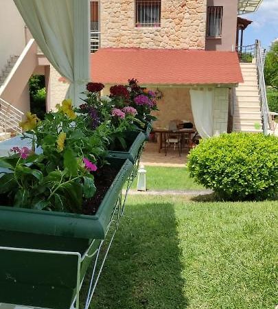 Maria'S Luxury Apartment Касандрия Екстериор снимка
