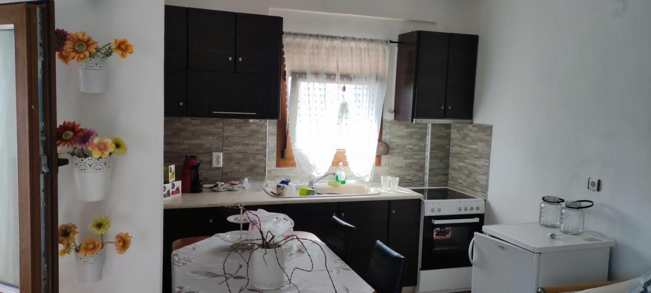 Maria'S Luxury Apartment Касандрия Екстериор снимка