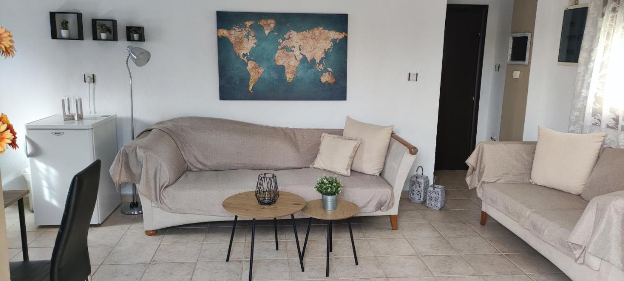 Maria'S Luxury Apartment Касандрия Екстериор снимка